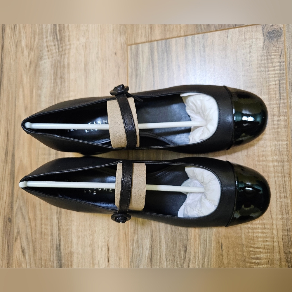 Marc Fisher LTD Marla Cap Toe Mary Jane Pump - Picture 4 of 10